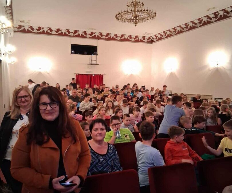 Kazališna predstava “Fiki i Liza”