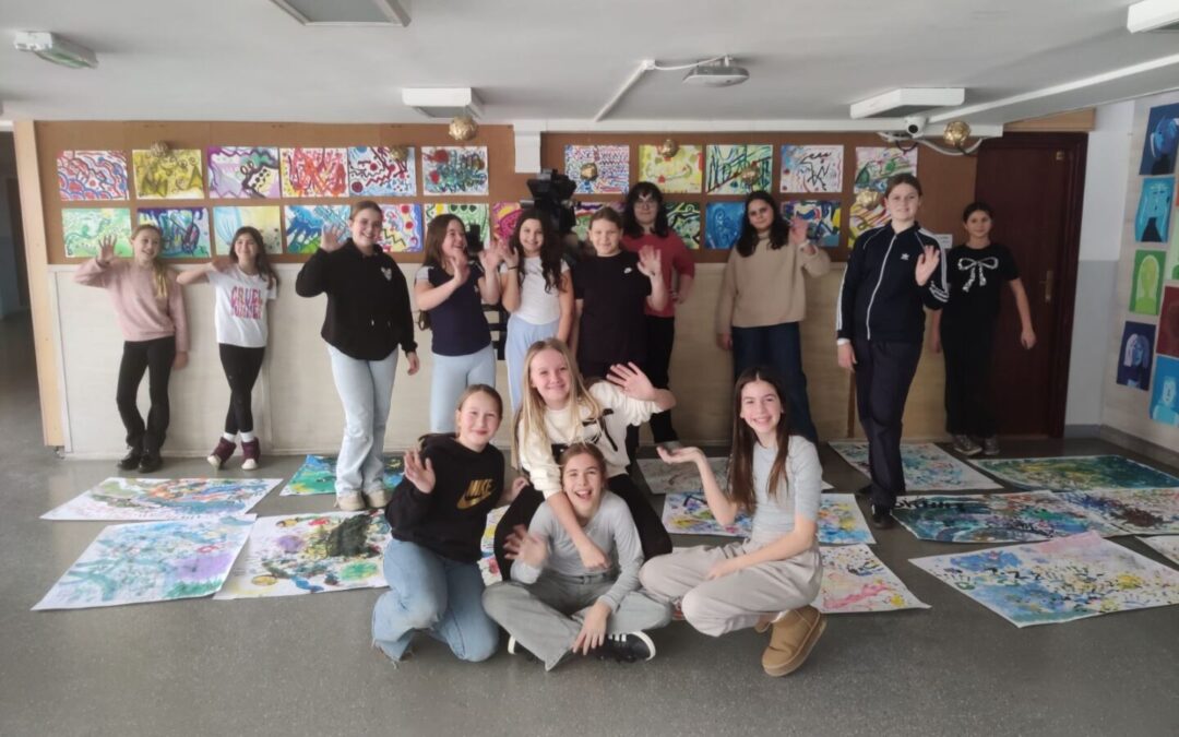 Svjetlo, zvuk, boja, djetinjstvo – radionica likovno estetske grupe