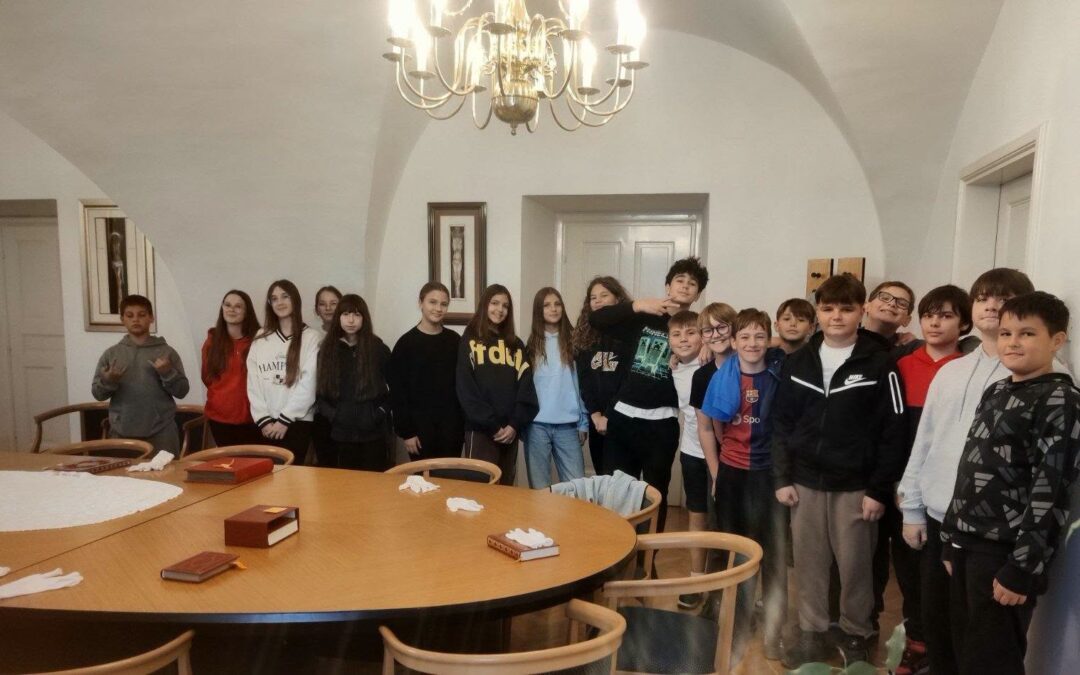 Posjet Biskupijskoj povijesnoj knjižnici